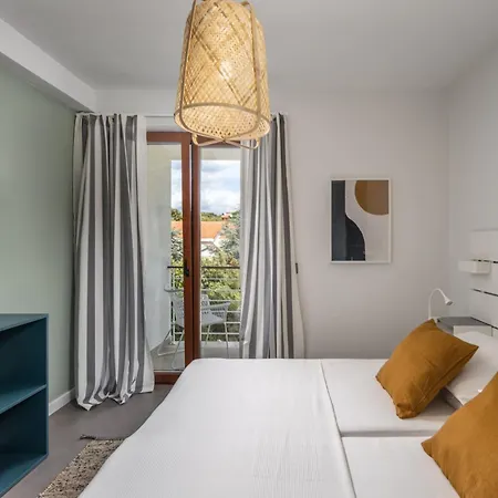 Oliva I Terakota Villa Mandre